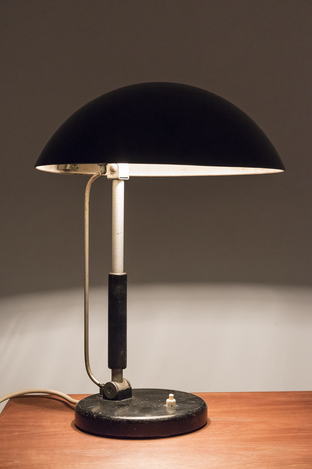 Buitenshuis Bowling Nest Bauhaus tafellamp - Decennia Design