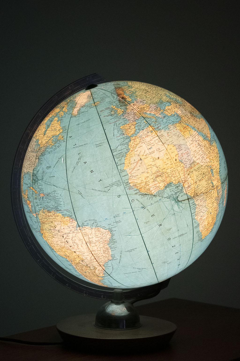 Vrijstelling bloed Dicteren Globe met licht - Decennia Design